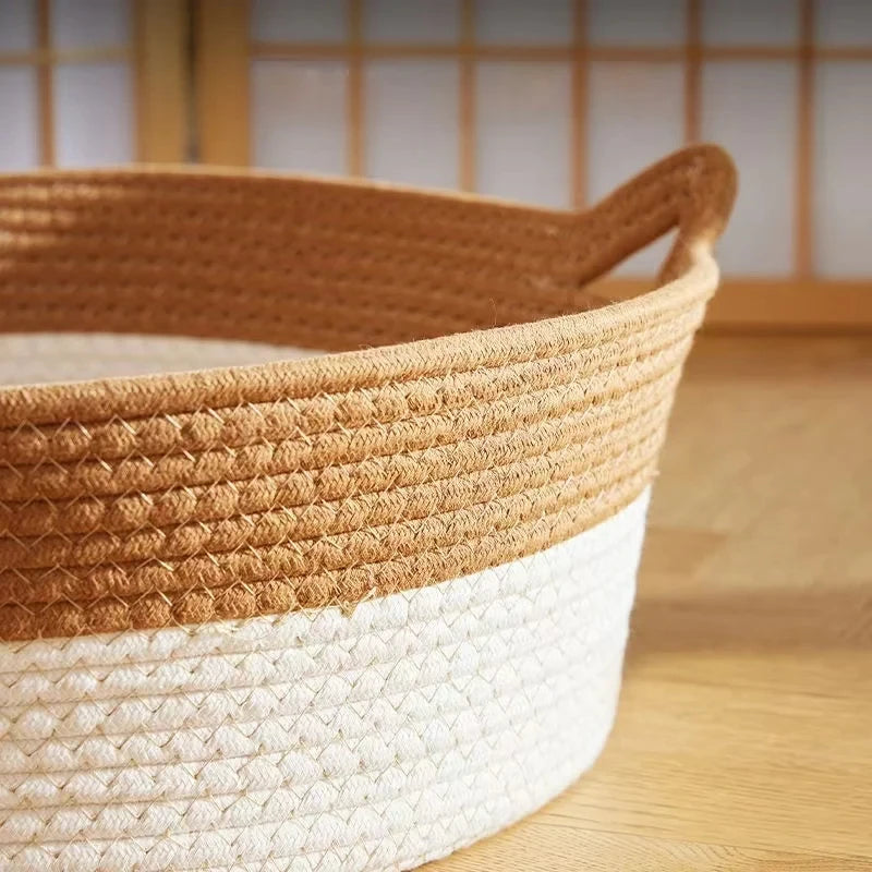 Cama Redonda de Ratán Tejida a Mano para Gatos | Fresca y Resistente